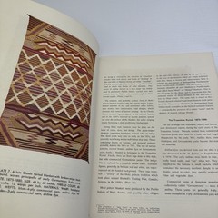 The Story of Navaho Weaving Kate Peck Kent 1974 Illustrated Heard Museum of Anth